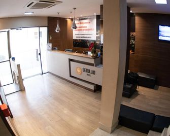 Getúllio Hotel - Cuiabá - Front desk