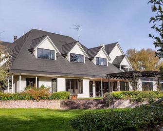 Longbush Estate - Carterton - Budova