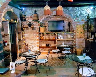 Albergo Diffuso Borgo Santa Caterina - Castiglione di Sicilia - Bar