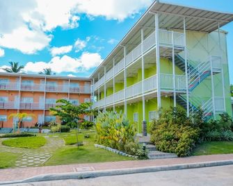 Maayo San Remigio - San Remigio - Gebouw