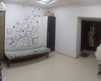 Spacious flat for 4 - Haiderabad