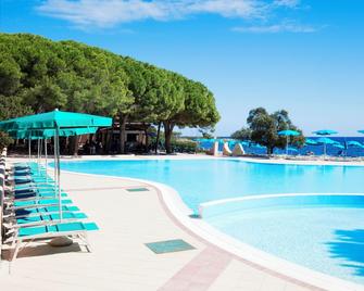 Club Hotel Marina Seada Beach - Budoni - Pool