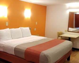 Fairbridge Inn Express London - London - Bedroom