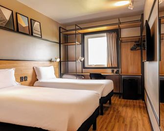 ibis Porto Alegre Aeroporto - פורטו אלגרה - חדר שינה