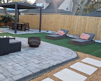 {Hidden Gem} Beach Home Blocks from Ocean +6 Bikes - Jacksonville Beach - Patio
