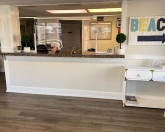 Fenwick Islander Motel - Fenwick Island - Front desk