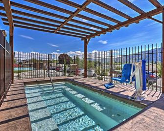 Alluring Manson Lakeside Condo w/ Shared Pool! - Manson - Piscina