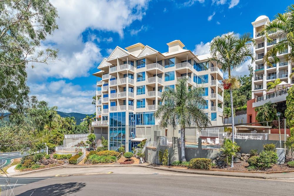 Tropical Marina views 1bedroom - איירליי ביץ' - בניין