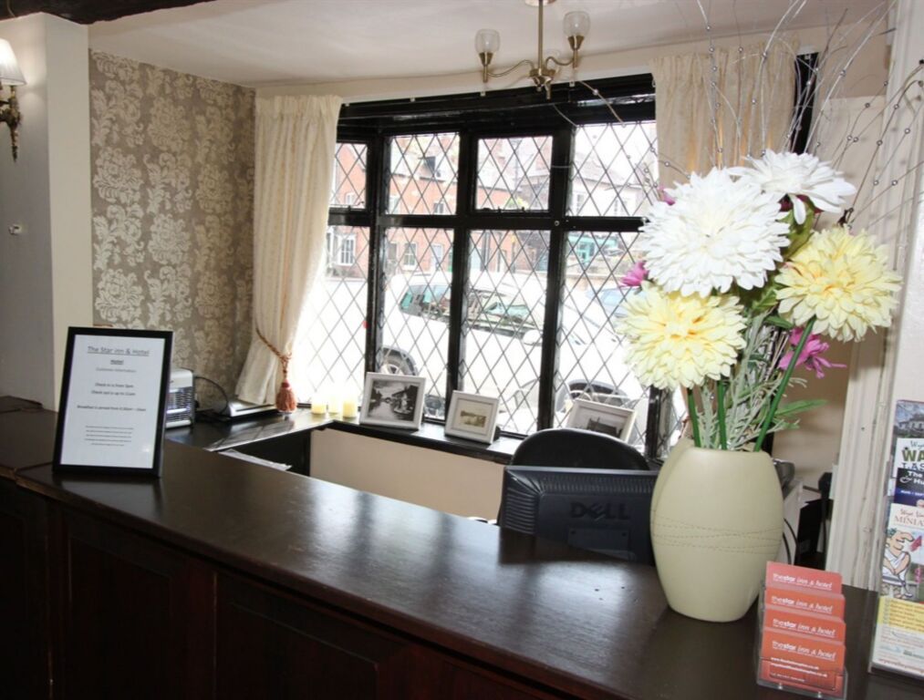Star Inn Hotel - וורצ'סטר - דלפק קבלה