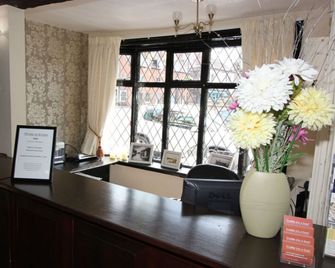 Star Inn Hotel - וורצ'סטר - דלפק קבלה