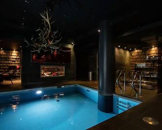 Hotel Avenue Lodge - Val-d'Isere - Pool