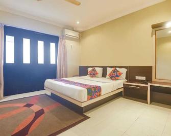 Vihasta Sunrise Hotel By Rr Enterprises - Margao - Ložnice