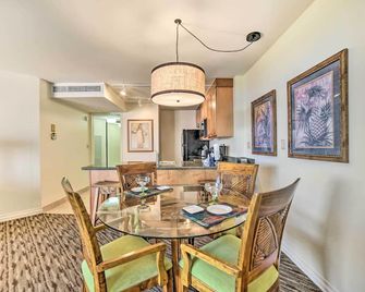 Cute Beachfront Condo with Lanai and Resort Pools - Kahana - Dining room