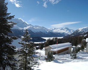 Berghotel Randolins - Sankt Moritz - Näkymät ulkona