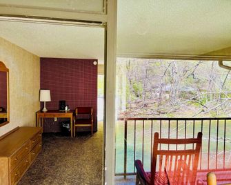 Newfound Lodge on the river - Cherokee - Bedroom