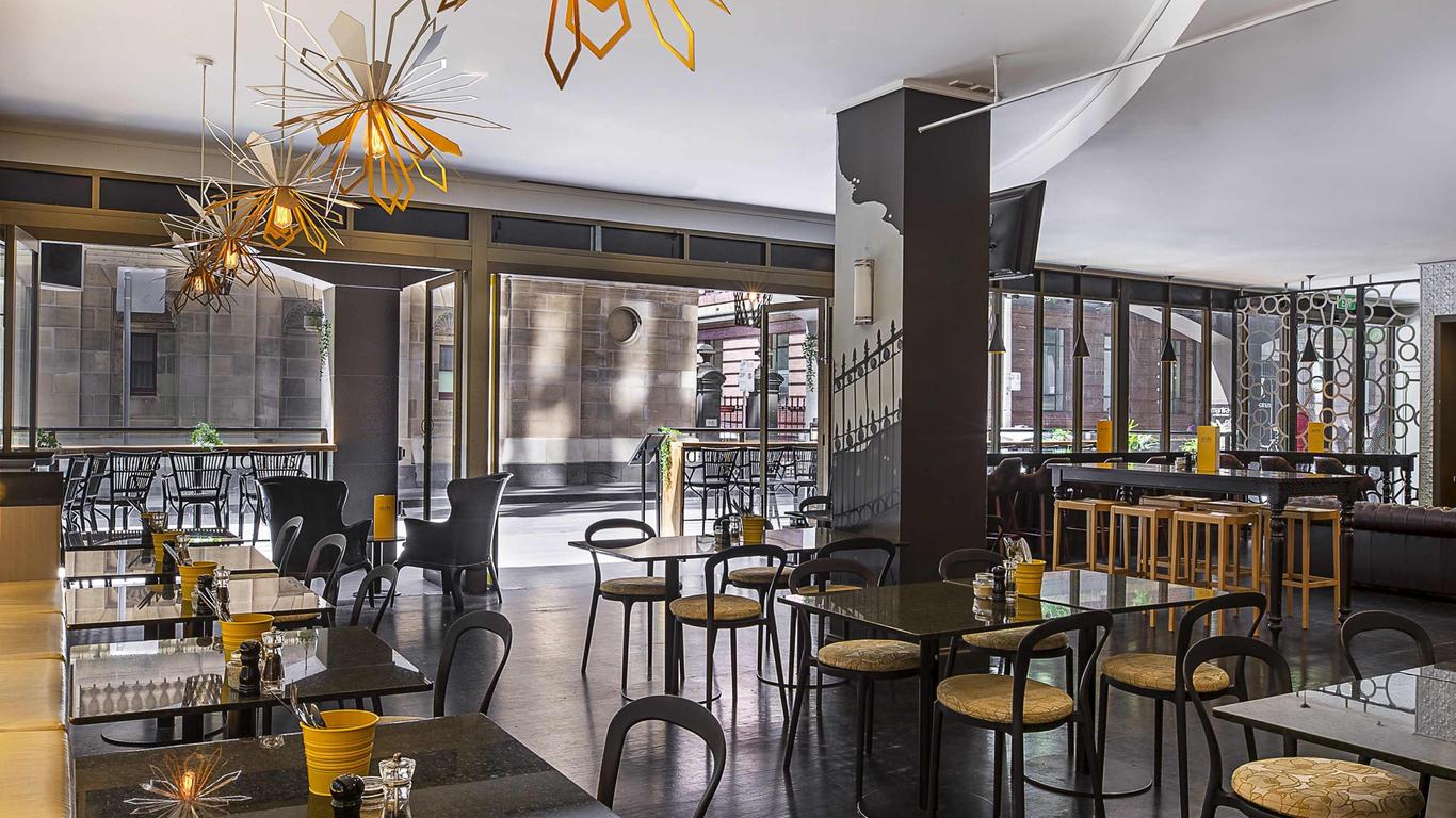 مانترا أون ليتل بورك ميلبورن