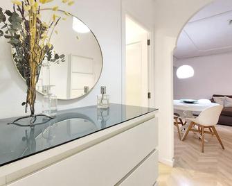 Stunning Apartment In Puerto De Sagunto - El Port de Sagunt