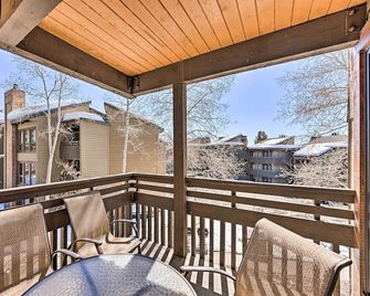 Upscale Condo w/ Balcony 1/2 Mi to Ski Resort - Steamboat Springs - Balcón