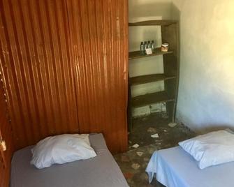 Coraizone Hostal - Hostel - Cobán - Bedroom