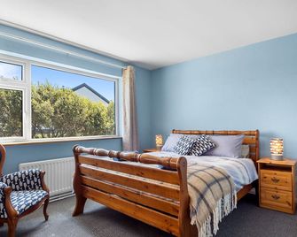 Hughs Cottage - Cleggan - Спальня