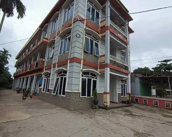 OYO 92751 Marang Homestay Syariah - Sampit - Edificio