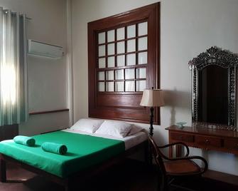 Casa Tentay - Iloilo City - Schlafzimmer