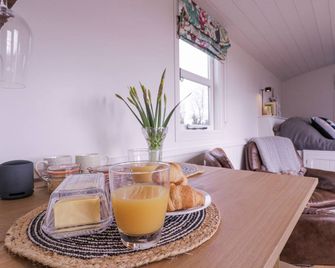 Bumble's Retreat - Bury St. Edmunds - Dining room