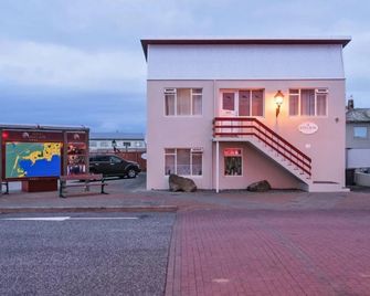 Guesthouse Keflavik by Reykjavik Keflavik Airport - Keflavik - Building