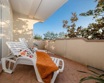 Apartments Vladimir 2836 - Rab - Balcon