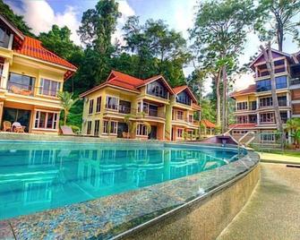 Anjungan Beach Resort - Pangkor - Pool