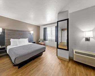 Quality Inn Fishers - Indianapolis - Fishers - Bedroom