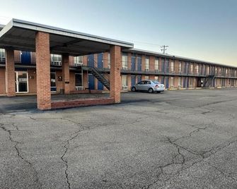 Express Inn New Albany Near Tupelo I 22 - New Albany - Building