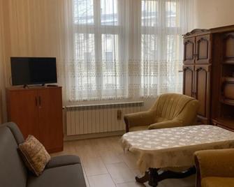 Apartament Br0dnica Ul Duzy Rynek 31 2 - Brodnica - Living room