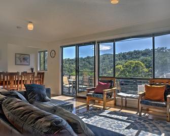 Kunzea at Freycinet - Coles Bay - Living room