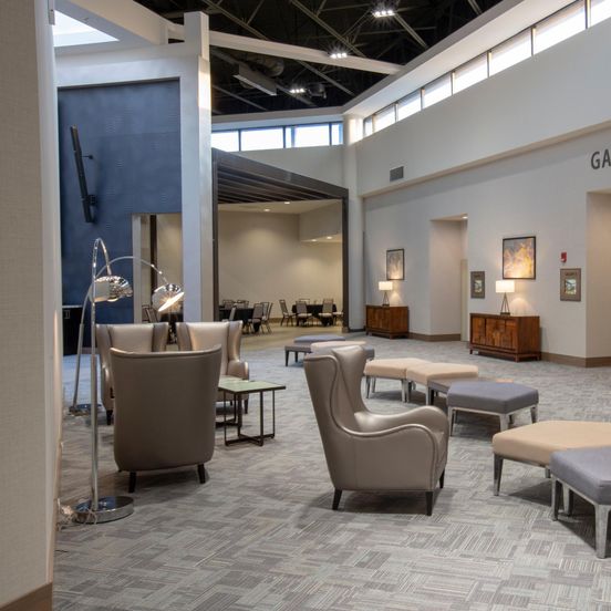 Lounge view of Holiday Inn Orlando-International Airport