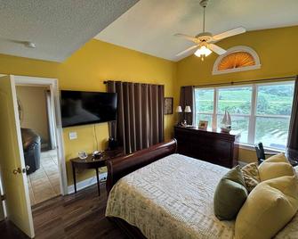 Condo With Awesome Lake View. - Alexander City - Slaapkamer