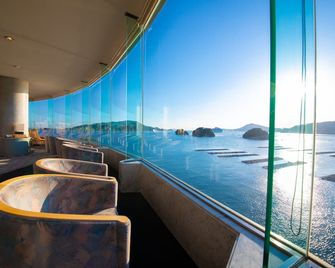 توبا جراند هوتل - توبا - شرفة