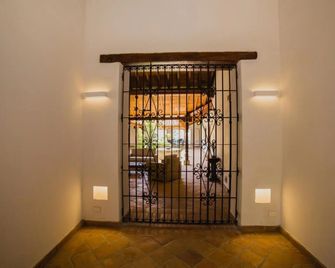 Karakali Boutique Hotel - Mompós - Pasillo