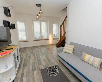 Agreable et moderne appartement Toul centre - Toul - Wohnzimmer