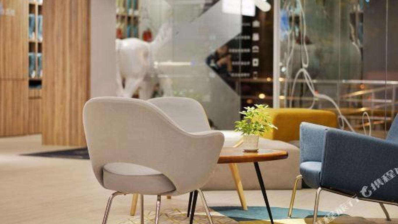 Hanting Hotel Shanghai South Xizang Road Branch