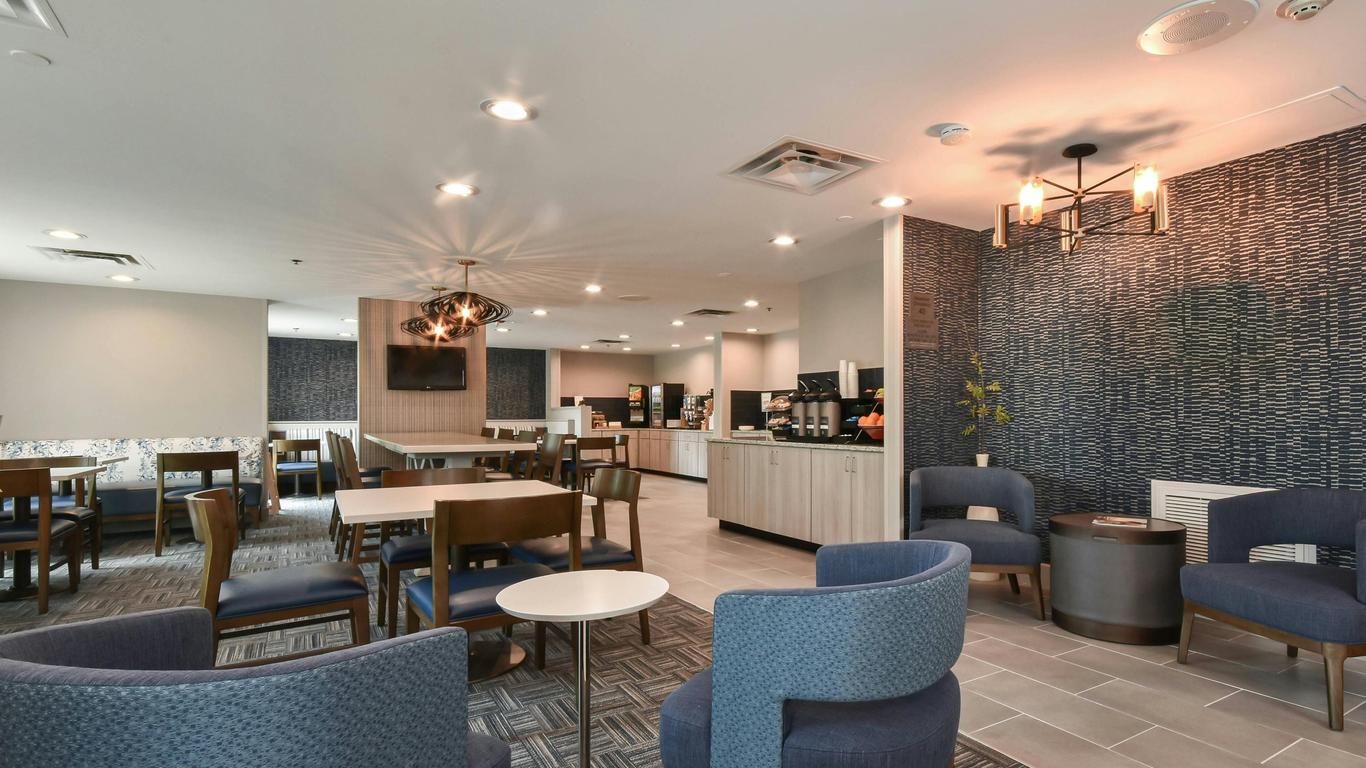 Fairfield Inn & Suites Charlotte Arrowood