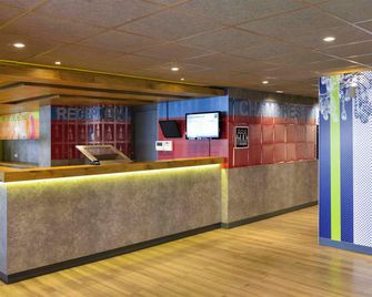 Ibis Budget Bordeaux Le Lac - Bordeaux - Bygning