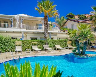 Baia del Godano Resort & Spa - Ricadi - Pool