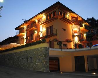 La Marina Resort - Pontida - Edificio