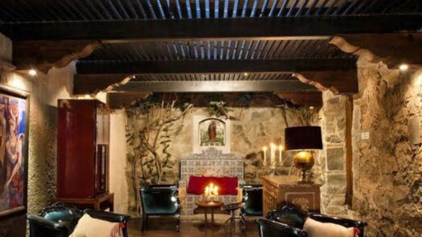 Mil Flores Luxury Design Hotel