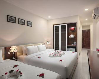 Dream Central Hotel - Hanoi - Bedroom