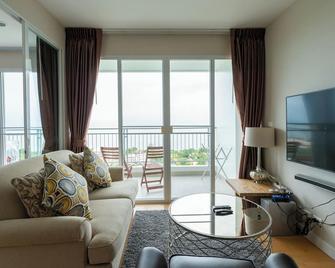 Boathouse Hua Hin Condo - Cha-am - Living room