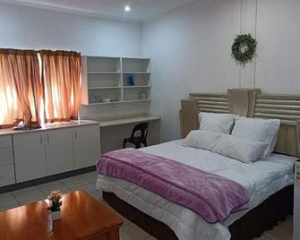 Danodeb Lodge - Pietermaritzburg - Schlafzimmer