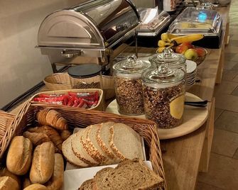 Hotel Courage Valkenburg - Valkenburg Aan De Geul - Buffet