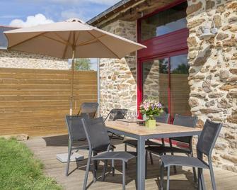 Gite Nort-Sur-Erdre, 5 Pieces, 9 Personn - Nort-sur-Erdre - Patio